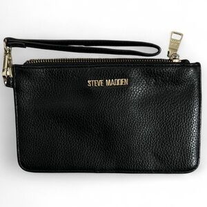 Steve Madden Black and Gold Textured Wristlet